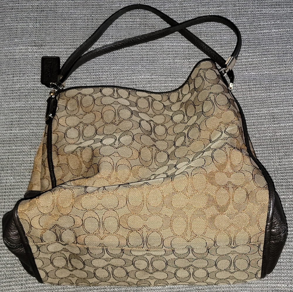 Coach handbag